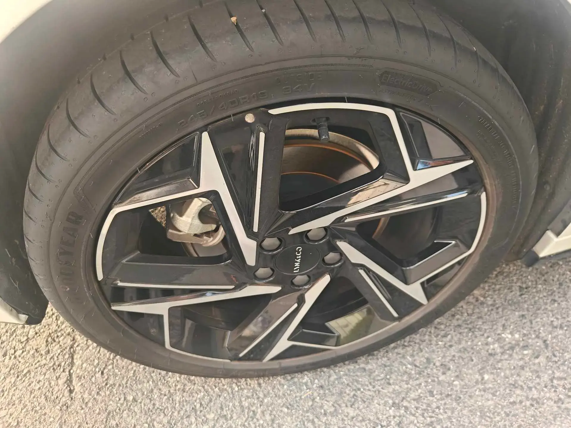 2024 LYNK&CO 07 thumbnail 4