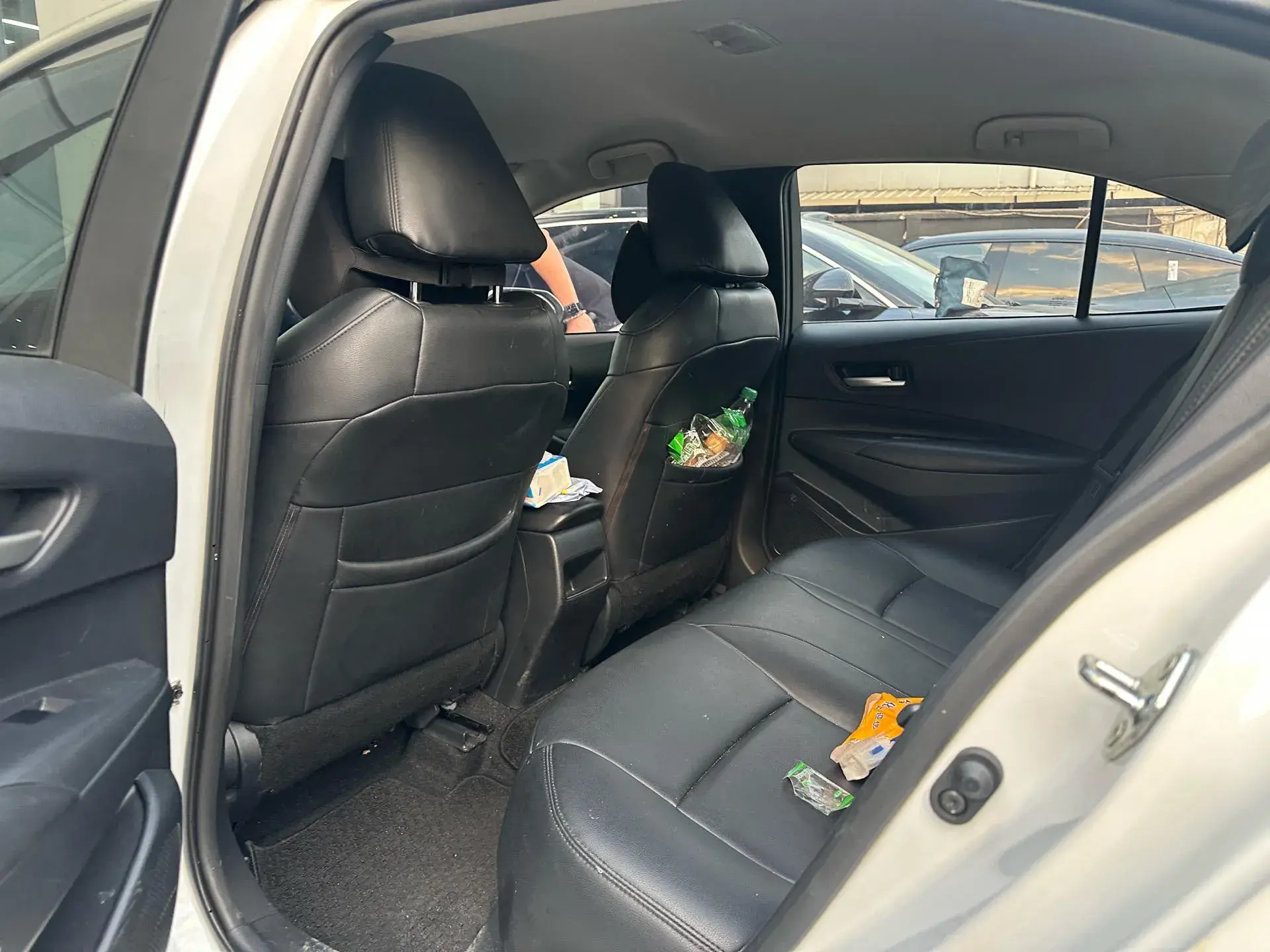 2019 TOYOTA COROLLA thumbnail 4