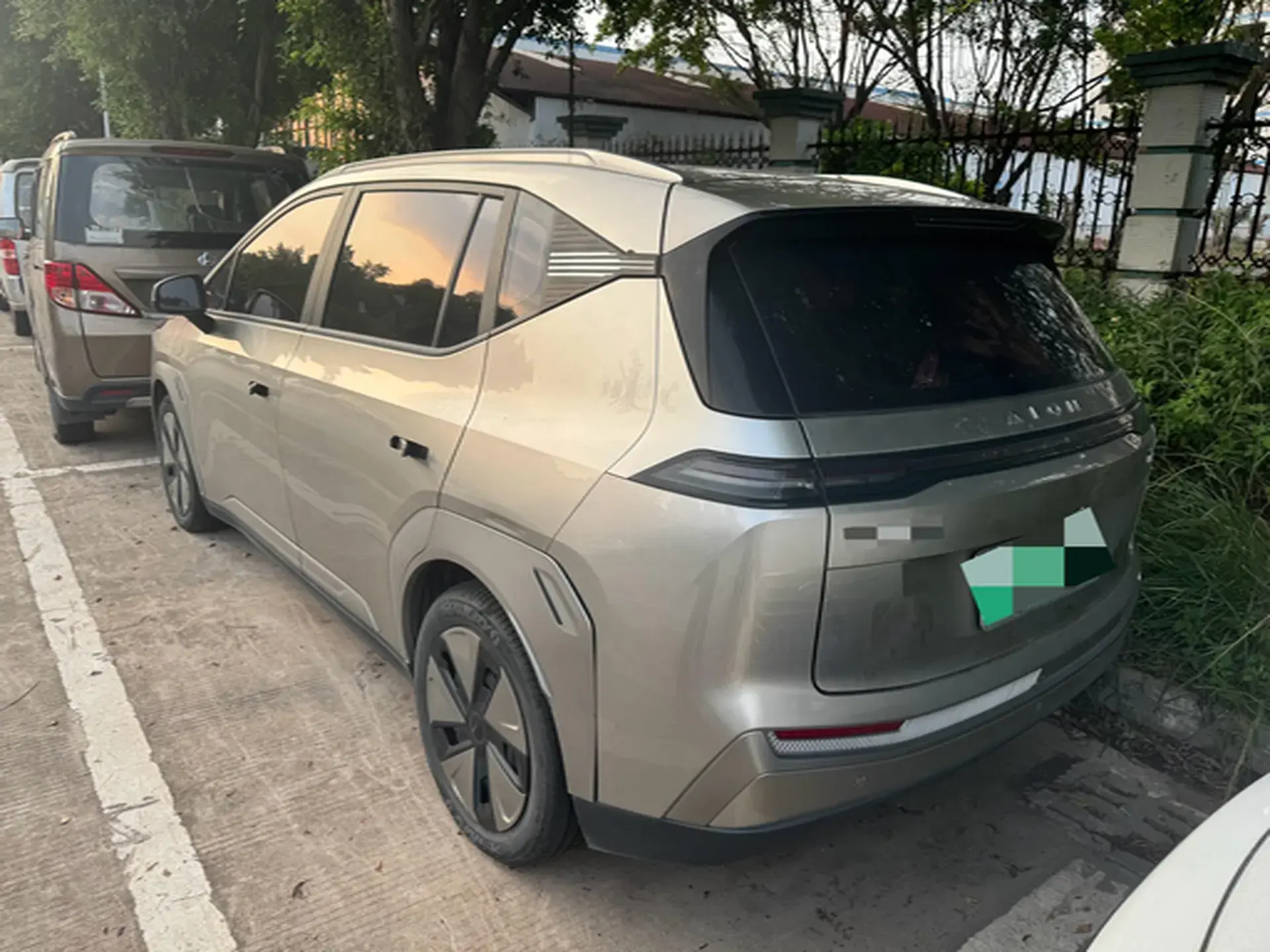 2023 AION S thumbnail 2