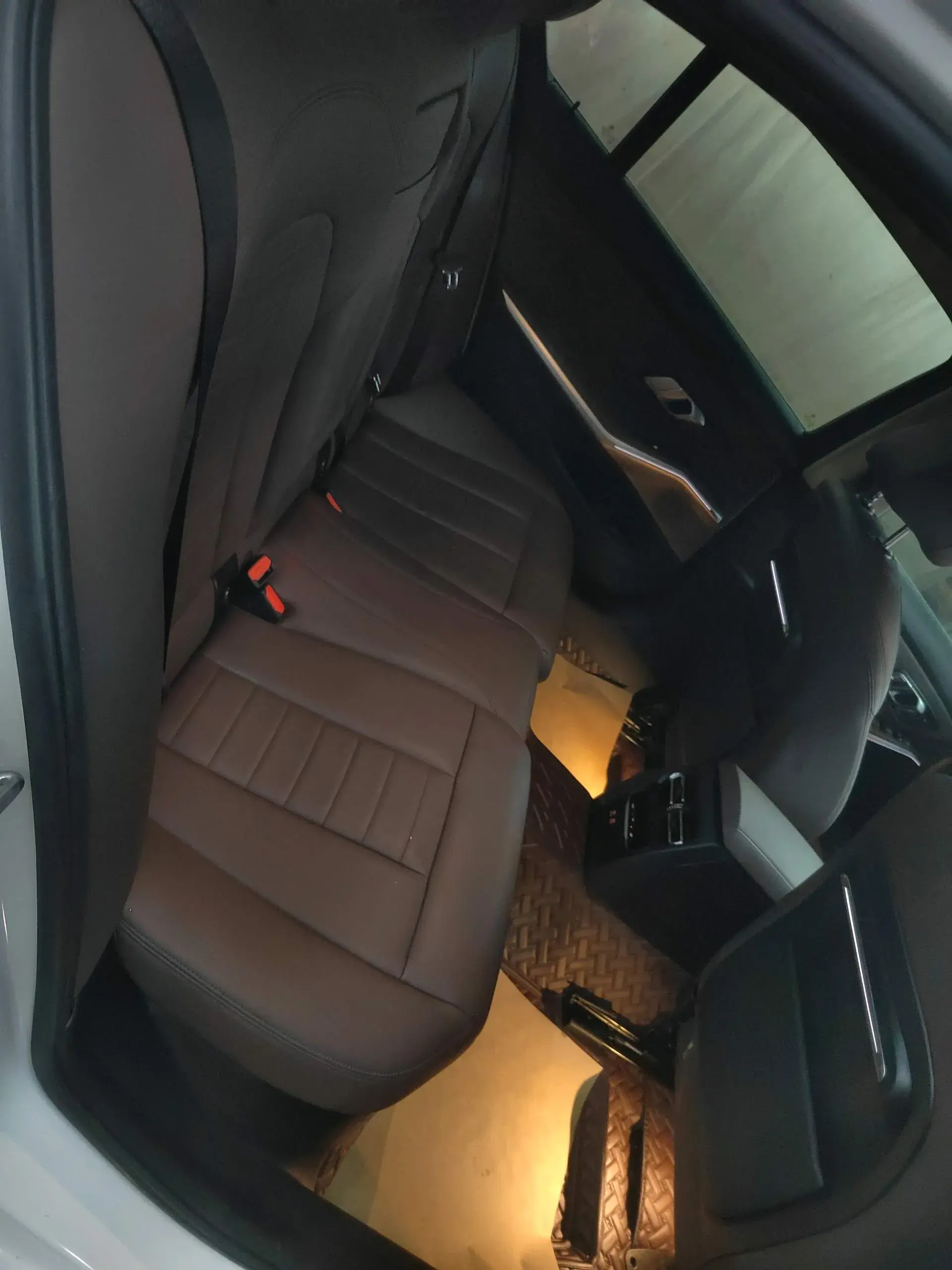 2020 BMW 3 thumbnail 4