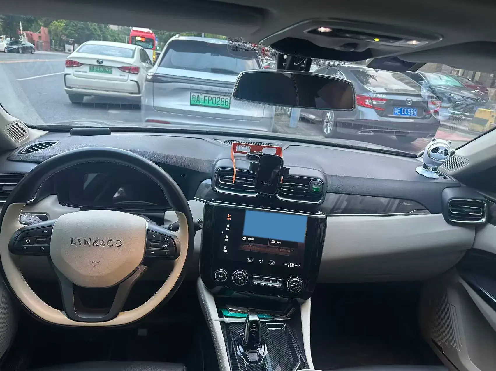 2019 LYNK&CO 02 thumbnail 3