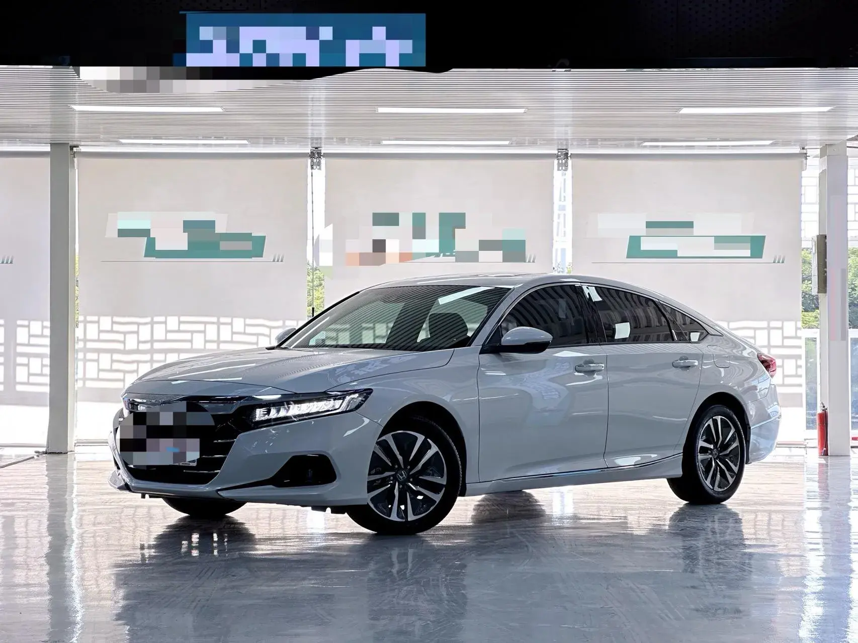 2022 HONDA ACCORD view 1