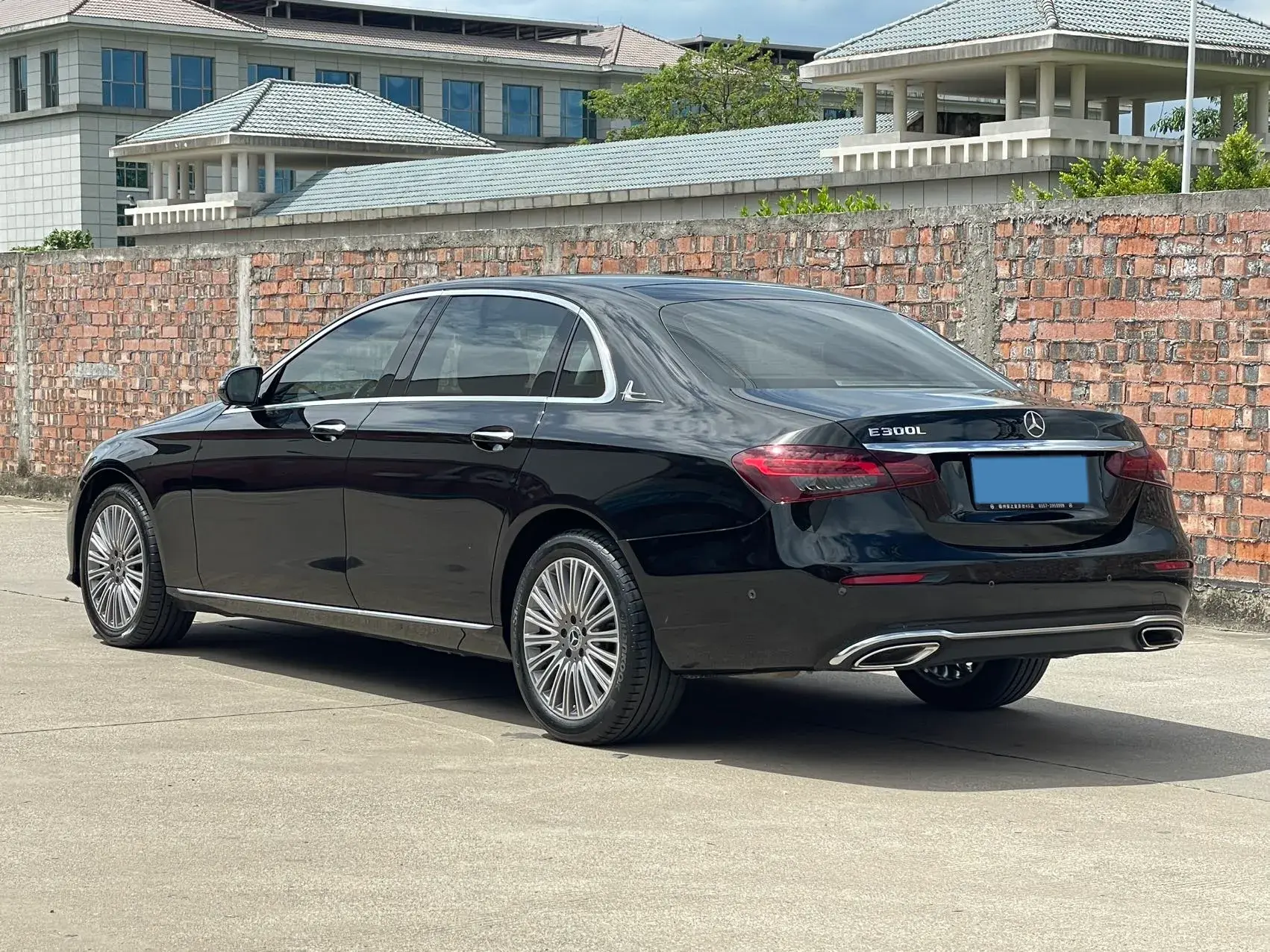 2021 MERCEDES-BENZ E thumbnail 4