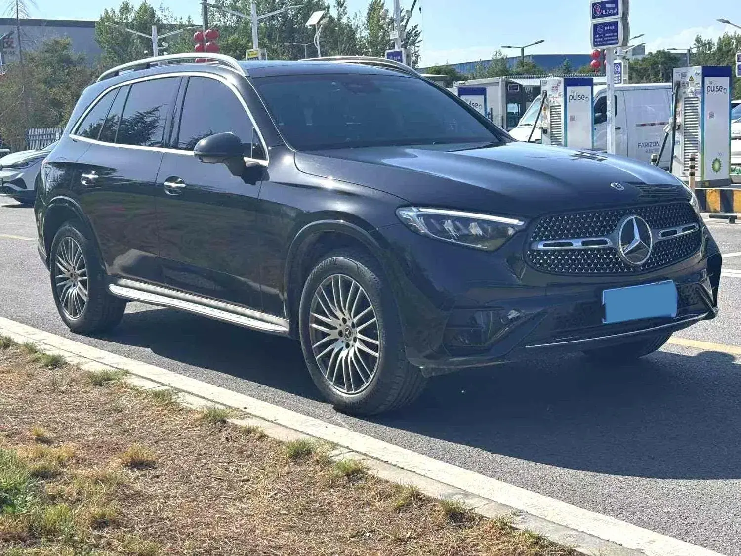 2023 MERCEDES-BENZ GLC thumbnail 2