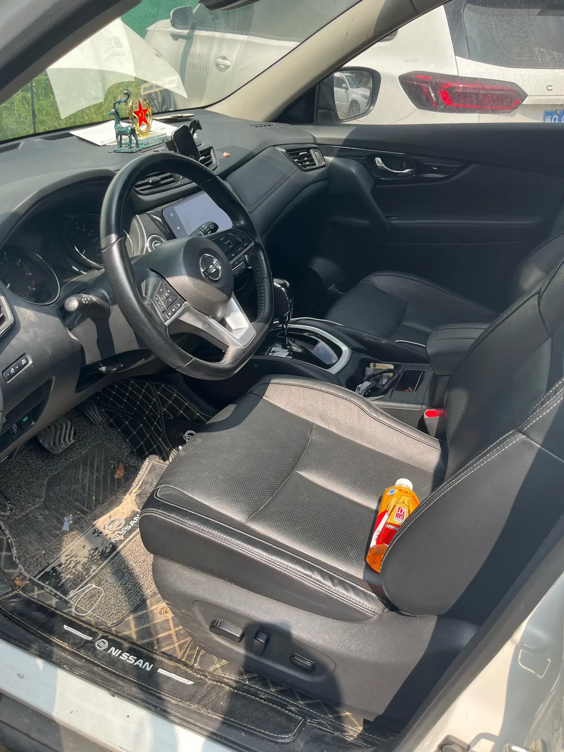 2021 NISSAN X-TRAIL thumbnail 4