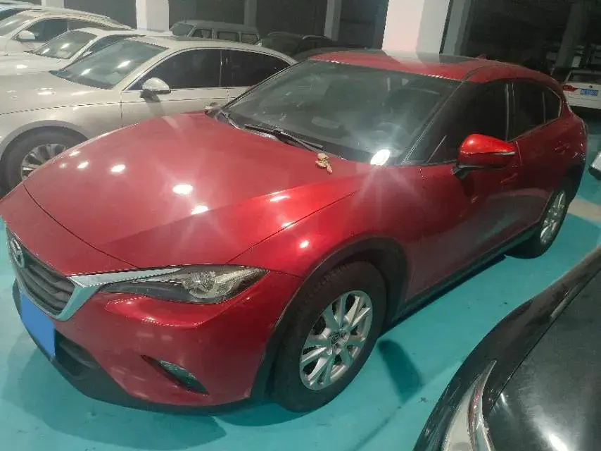 2018 MAZDA CX-4 view 1