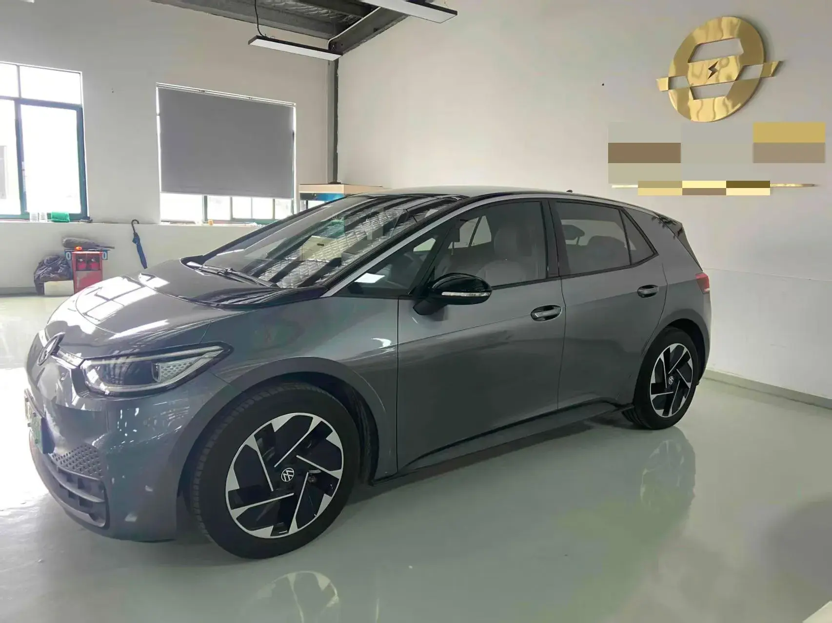 2023 VOLKSWAGEN ID.3 view 1