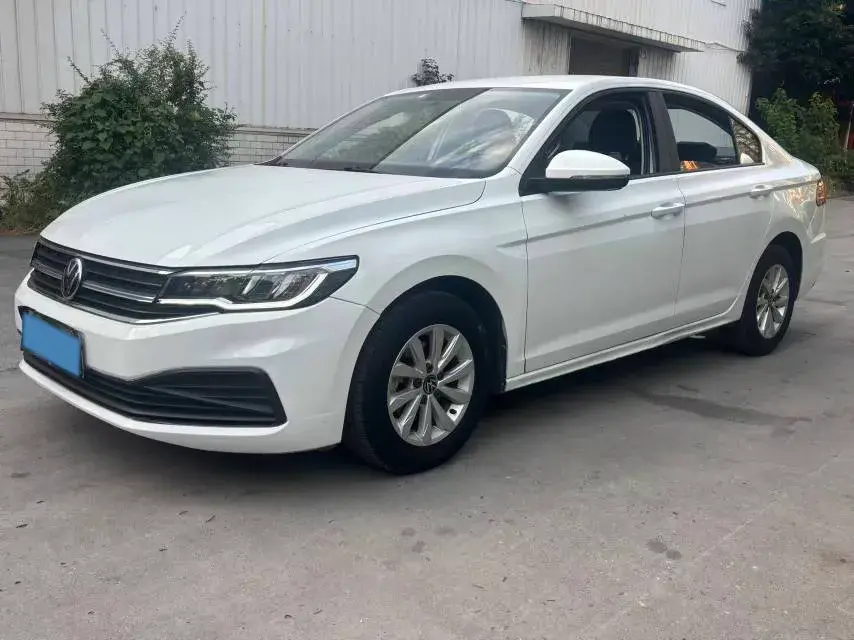 2021 VOLKSWAGEN BORA view 1