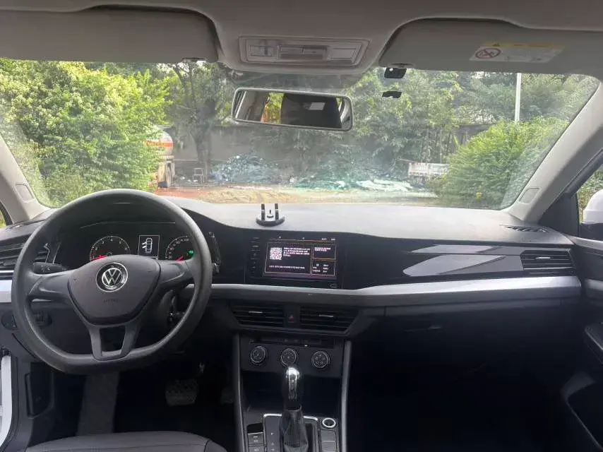 2021 VOLKSWAGEN BORA thumbnail 4