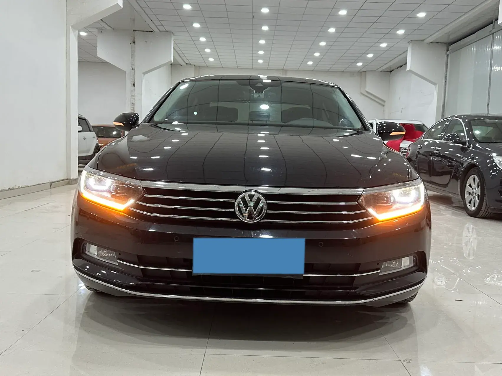 2019 VOLKSWAGEN MAGOTAN thumbnail 2