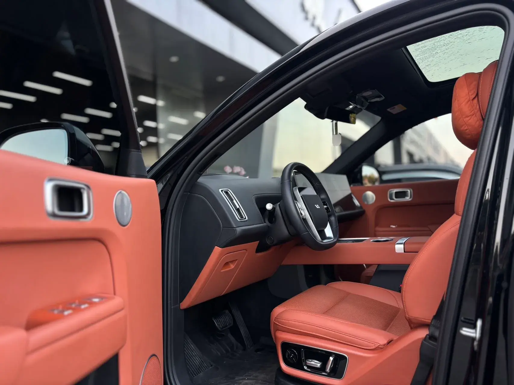 2024 LI L7 thumbnail 4