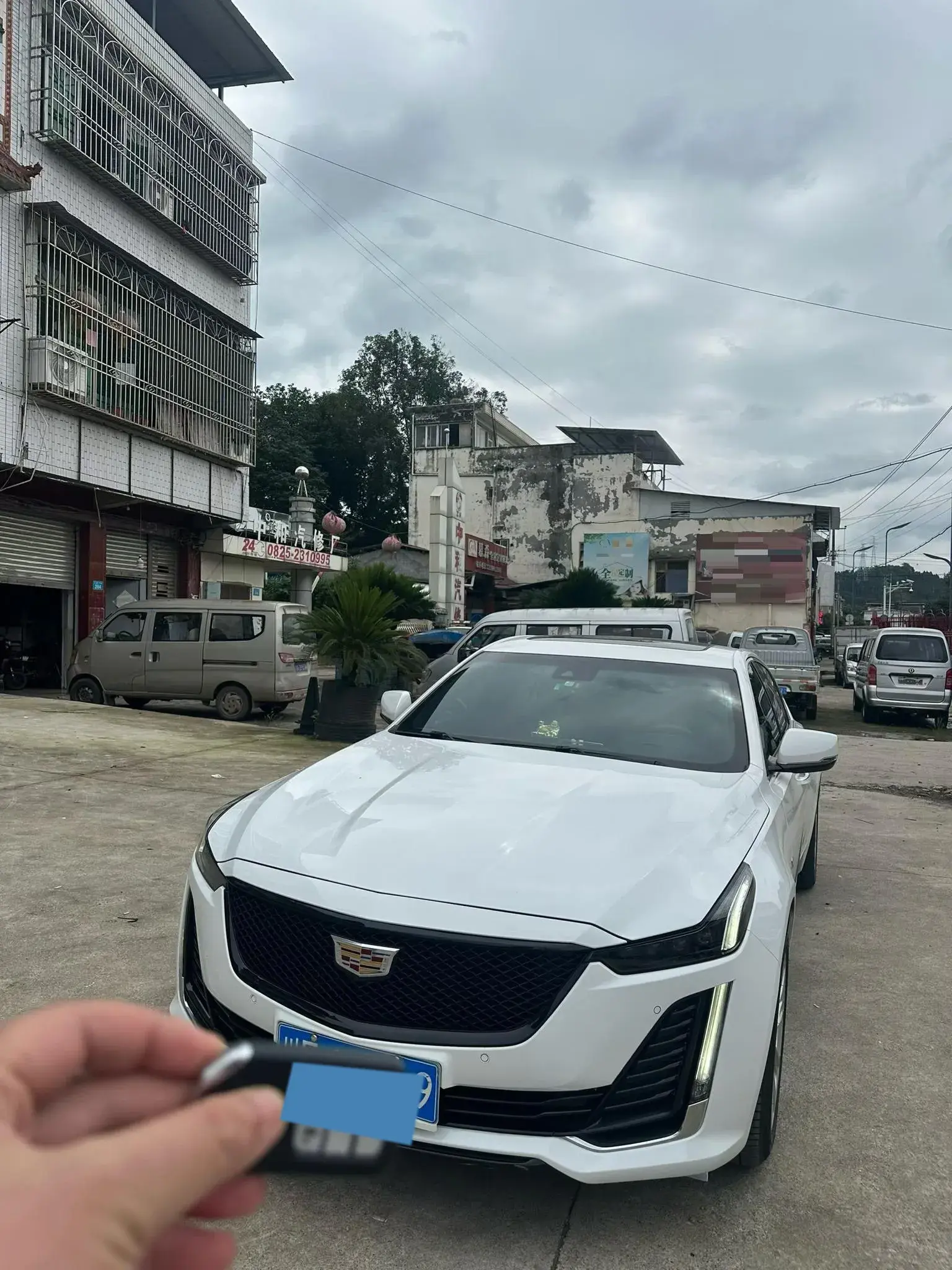 2021 CADILLAC CT5 view 1