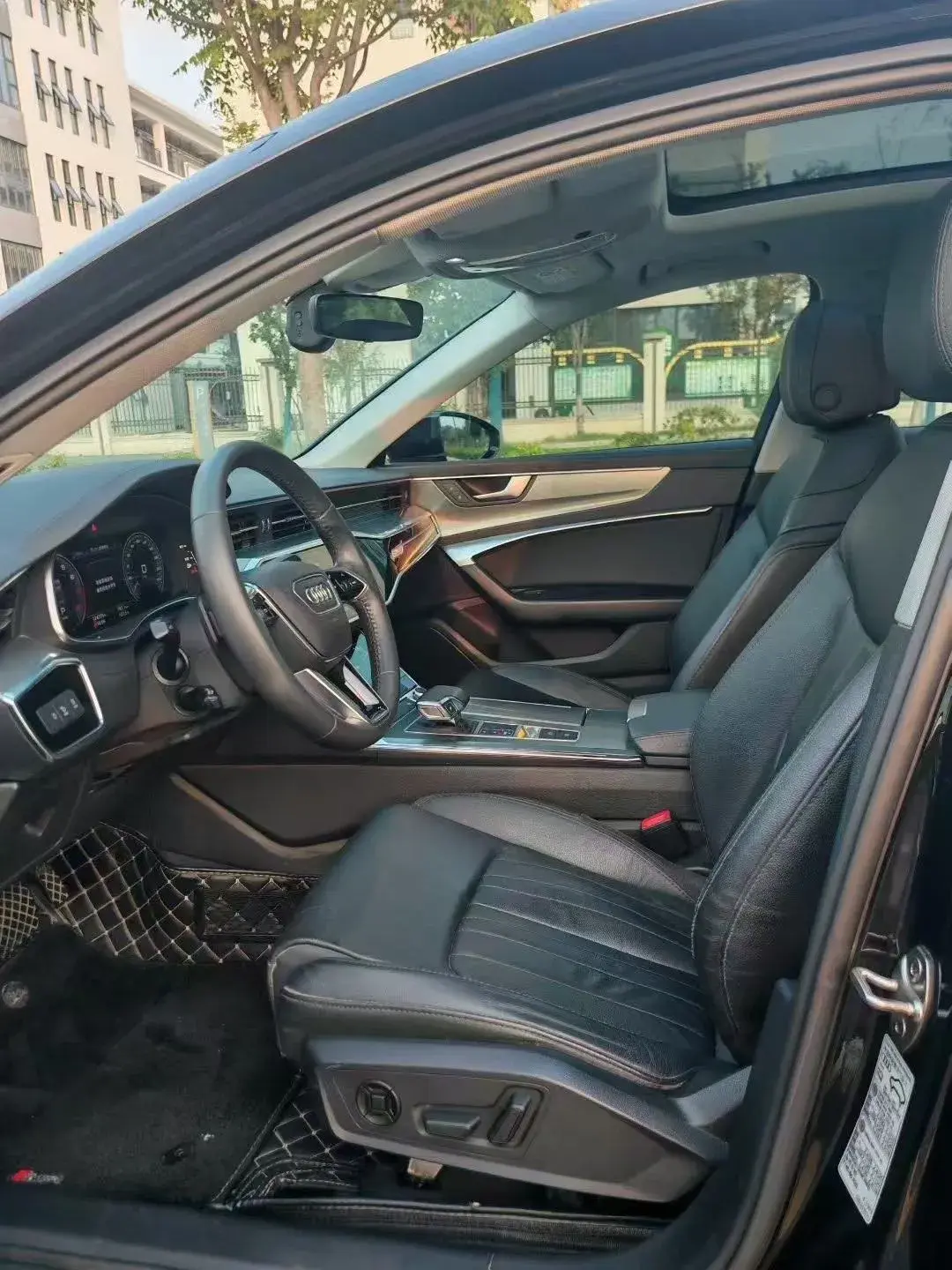 2020 AUDI A6L thumbnail 3