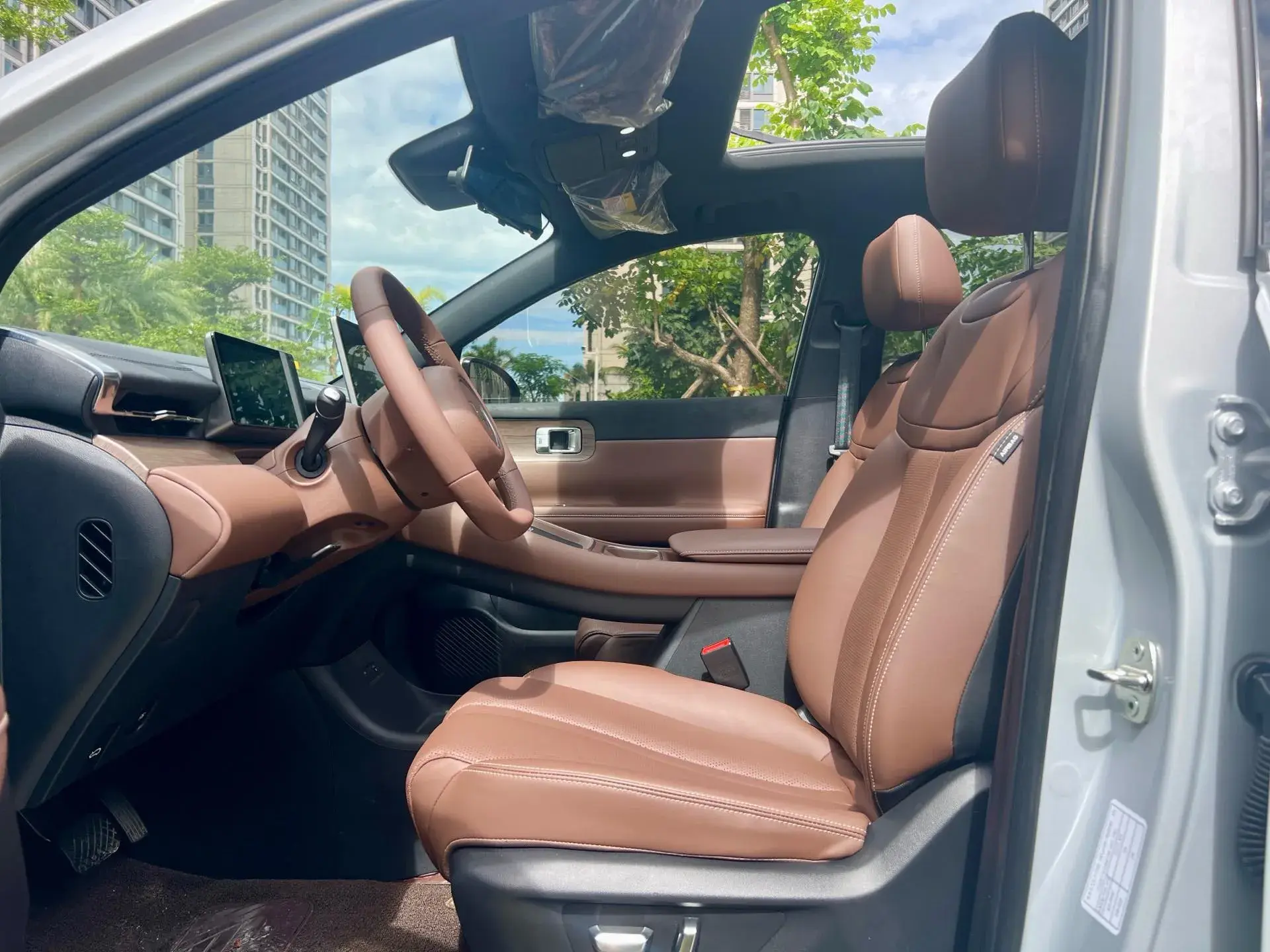 2024 WULING XINGGUANGS thumbnail 4