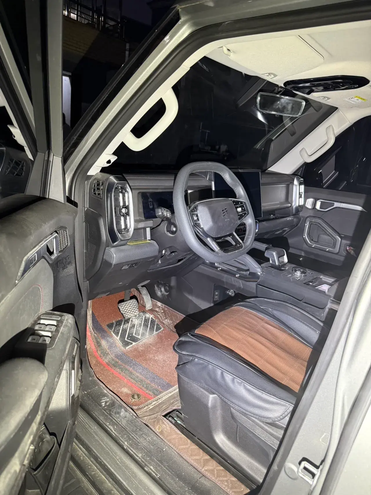 2023 JETOUR TRAVELLER thumbnail 4