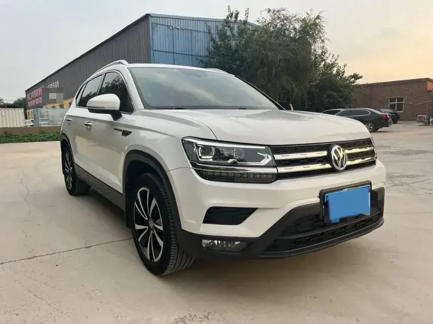 2020 VOLKSWAGEN THARU thumbnail 2