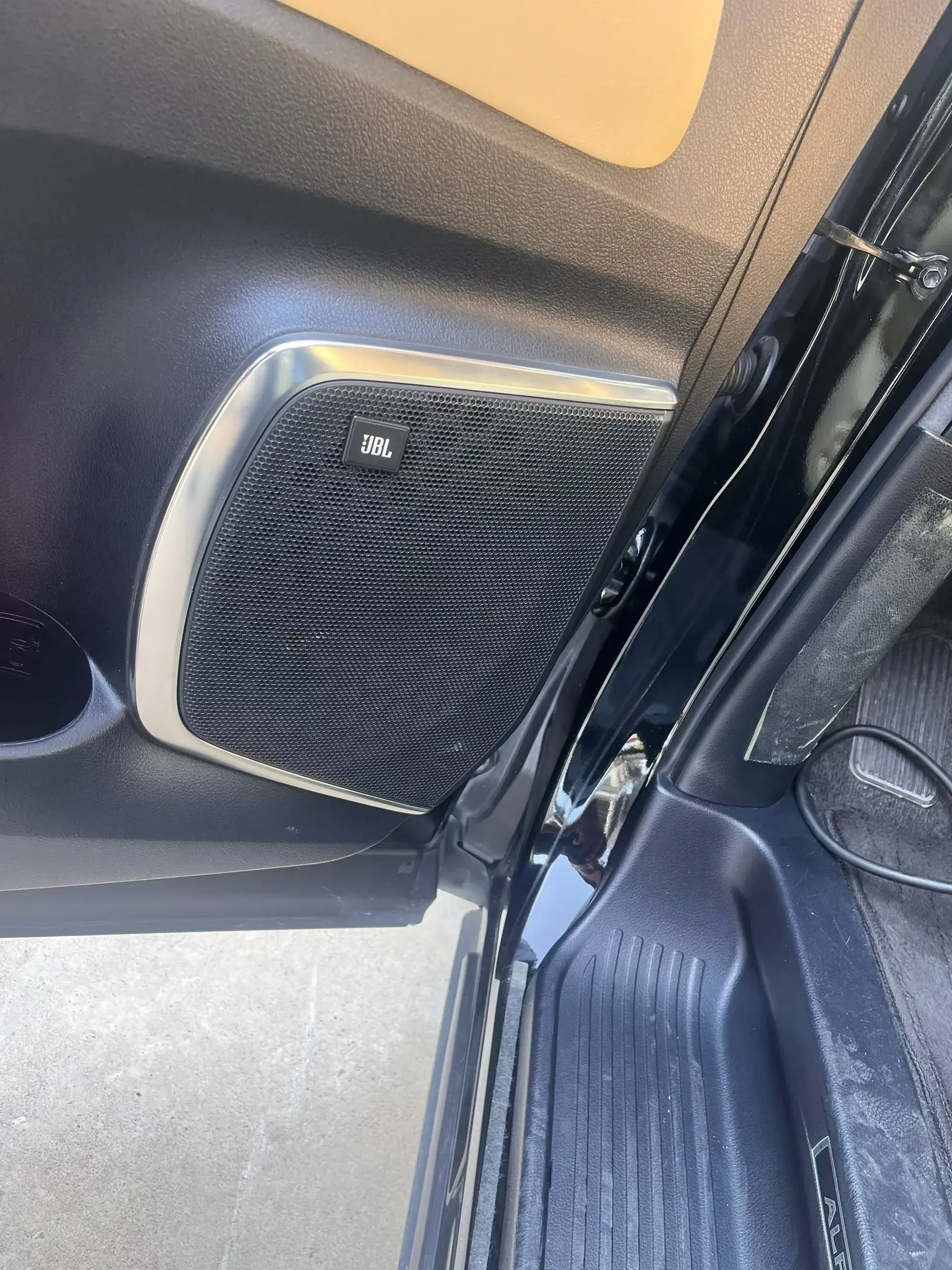 2018 TOYOTA ALPHARD thumbnail 4