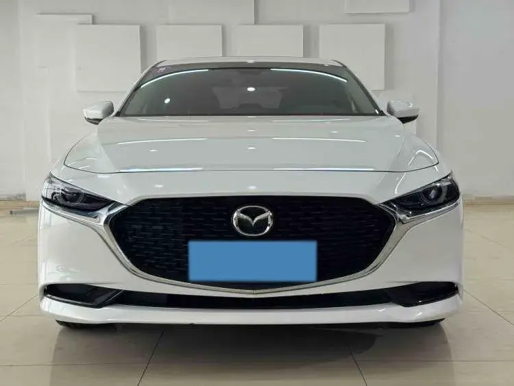 2021 MAZDA 3 thumbnail 2