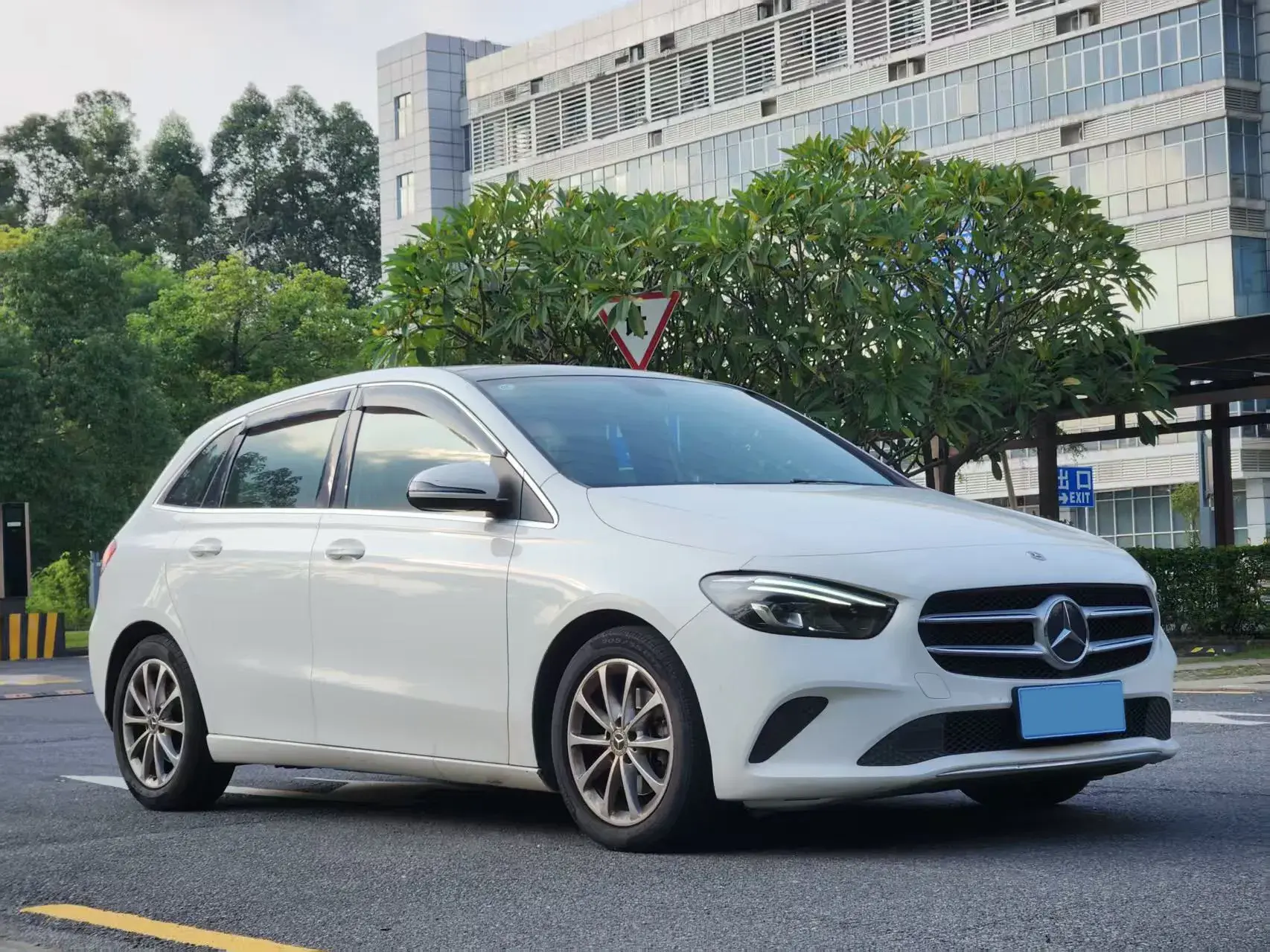 2021 MERCEDES-BENZ B thumbnail 3