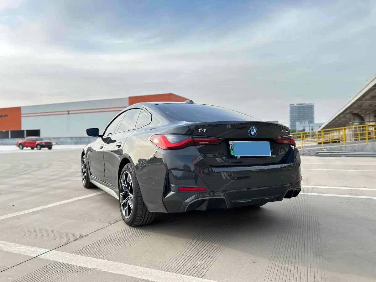 2023 BMW i4 BEV 83.9KWH,autocango,china used car exporter,china ev exporter,chinese used car exporter,chinese used ev exporter