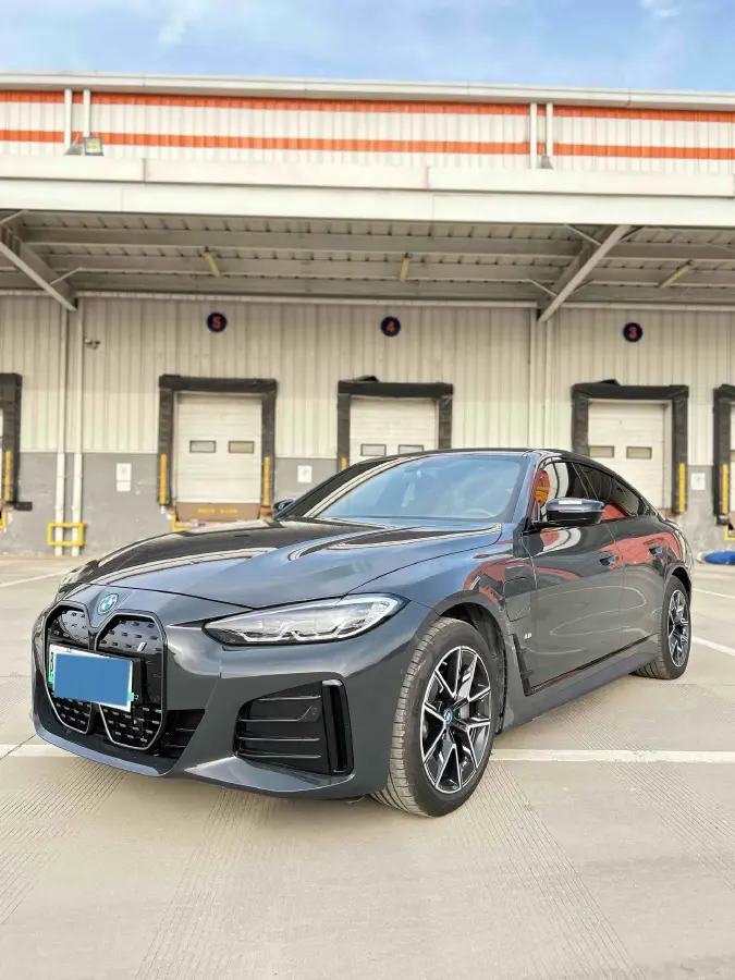 2023 BMW i4 BEV 83.9KWH