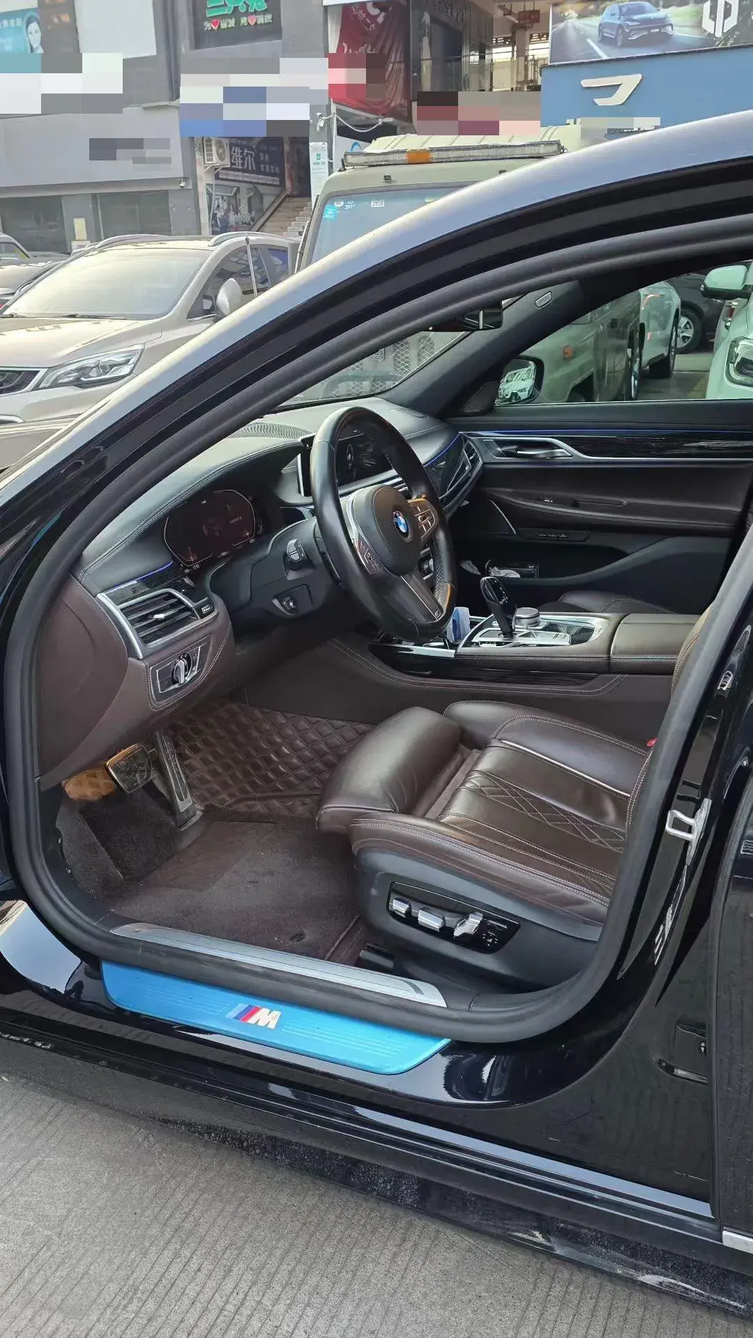 2021 BMW 7 thumbnail 2