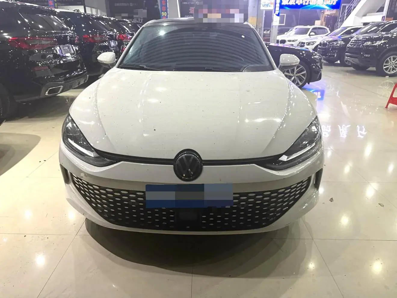 2022 VOLKSWAGEN LAMANDO thumbnail 2