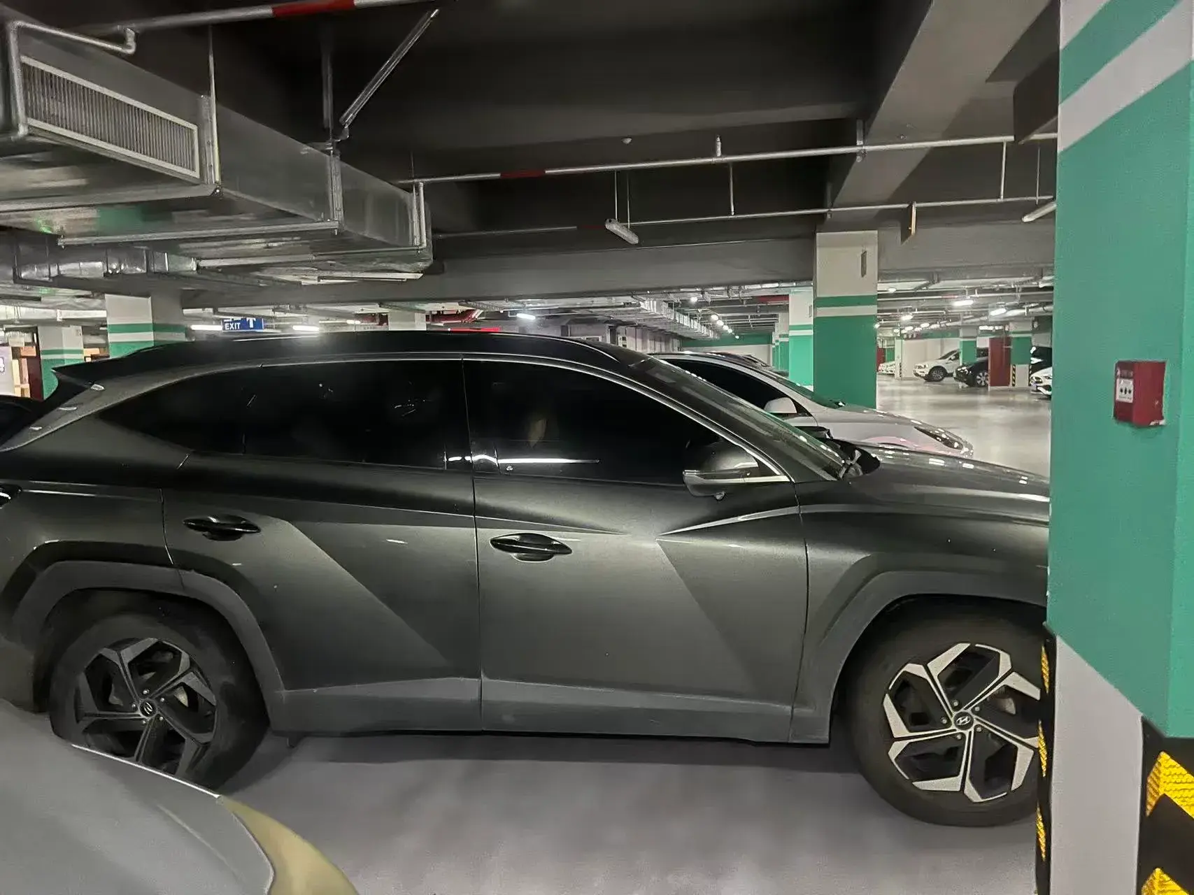 2021 HYUNDAI TUCSON thumbnail 3