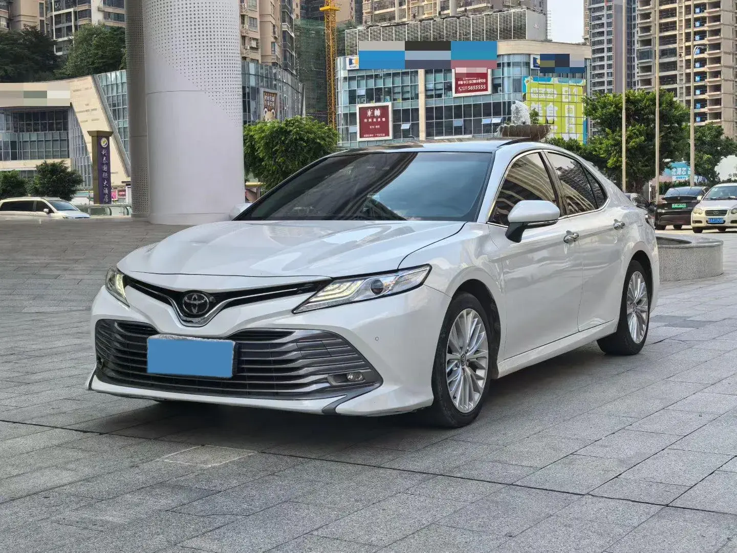 2018 TOYOTA CAMRY view 1
