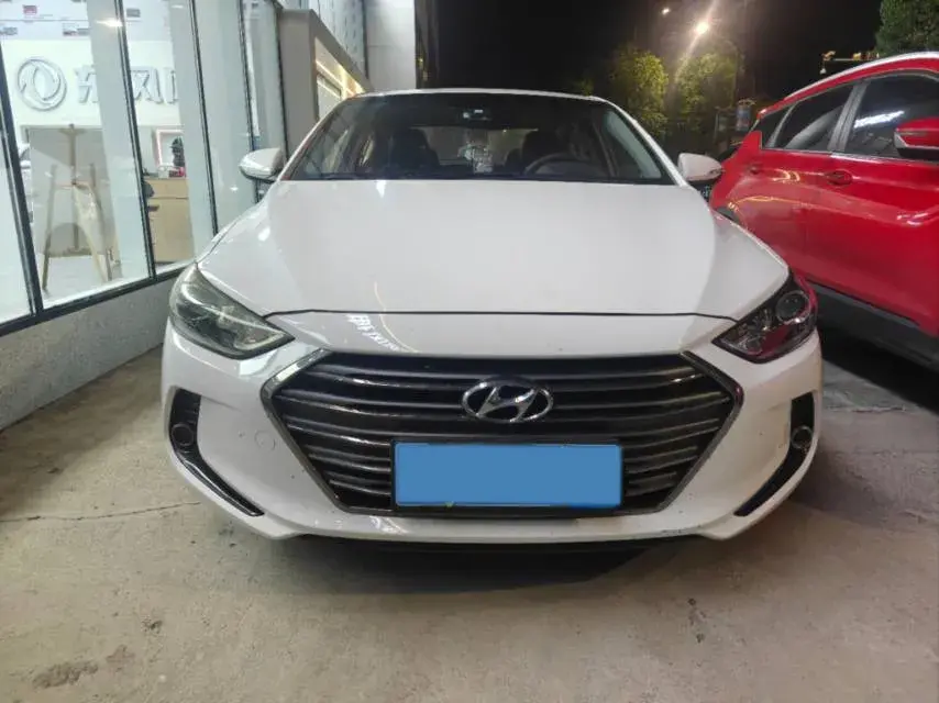 2016 HYUNDAI ELANTRA thumbnail 2