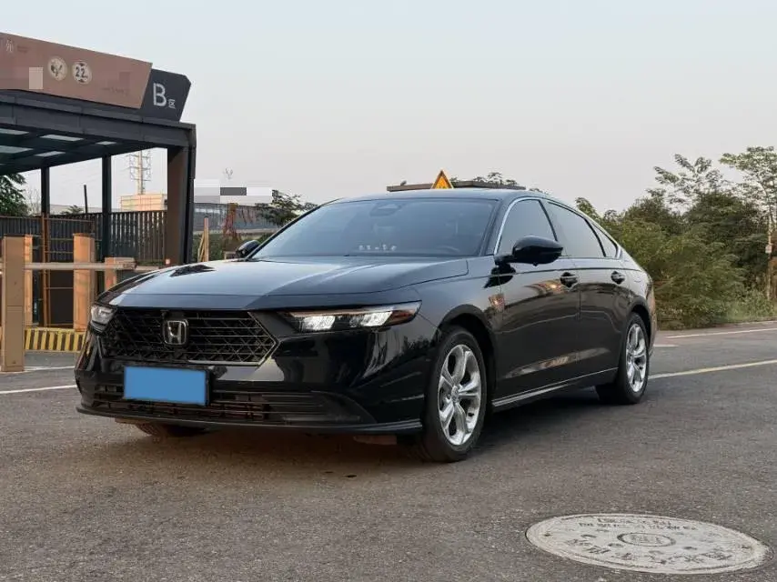 2023 Honda Accord 1.5T 192HP L4 CVT