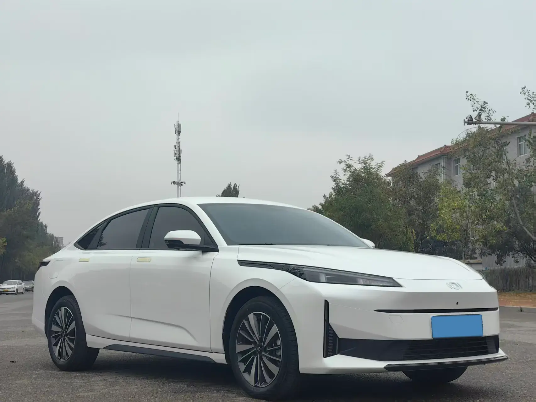 2024 CHANGAN QIYUAN thumbnail 3