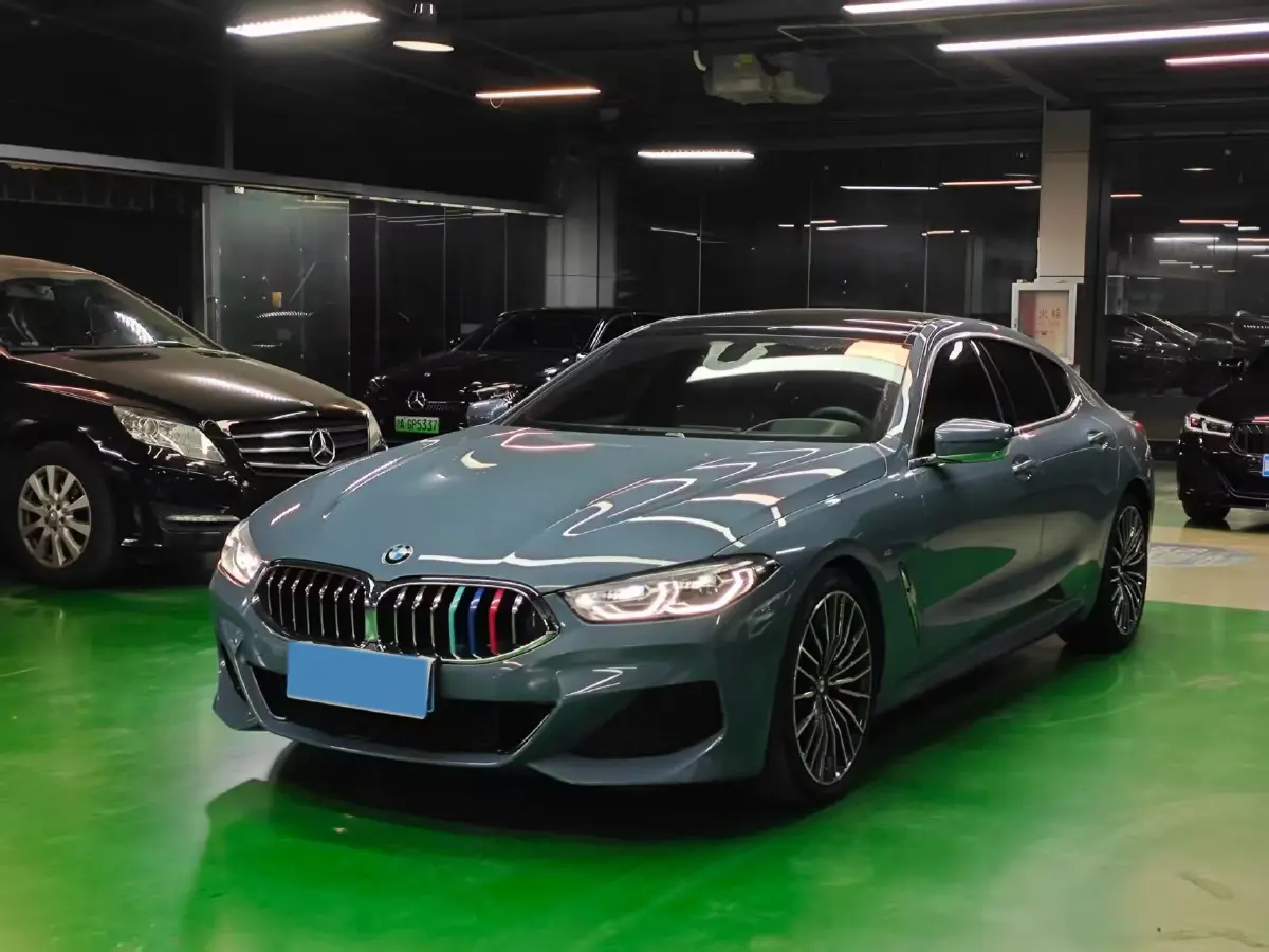 2021 BMW 8 Series 3.0T 340HP L6 8AT