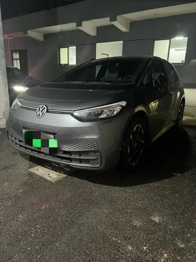 2025 Volkswagen ID.3 BEV 52.8KWH