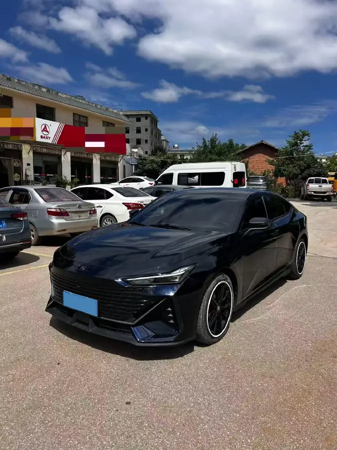 2022 ChangAn UNI-V 1.5T 188HP L4 7DCT