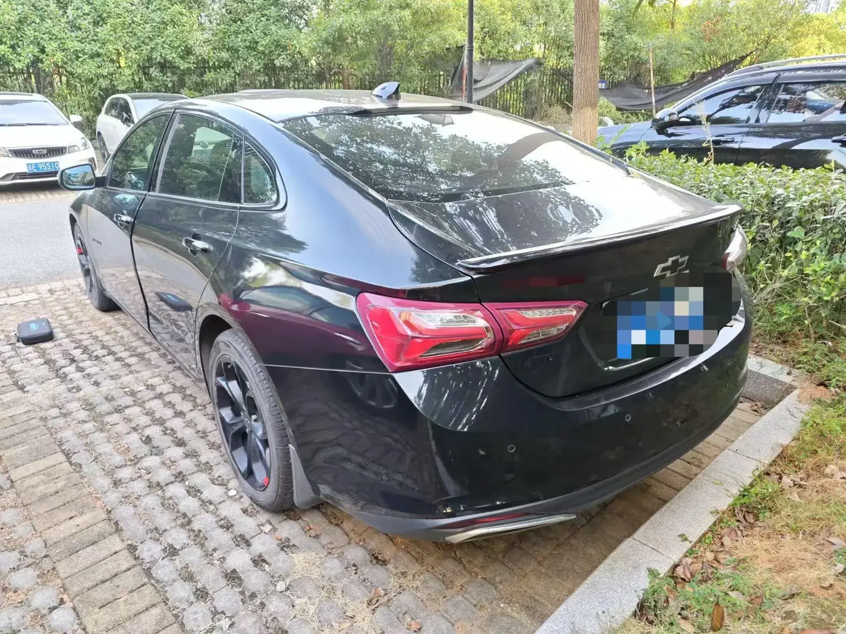 2020 CHEVROLET MALIBU thumbnail 4