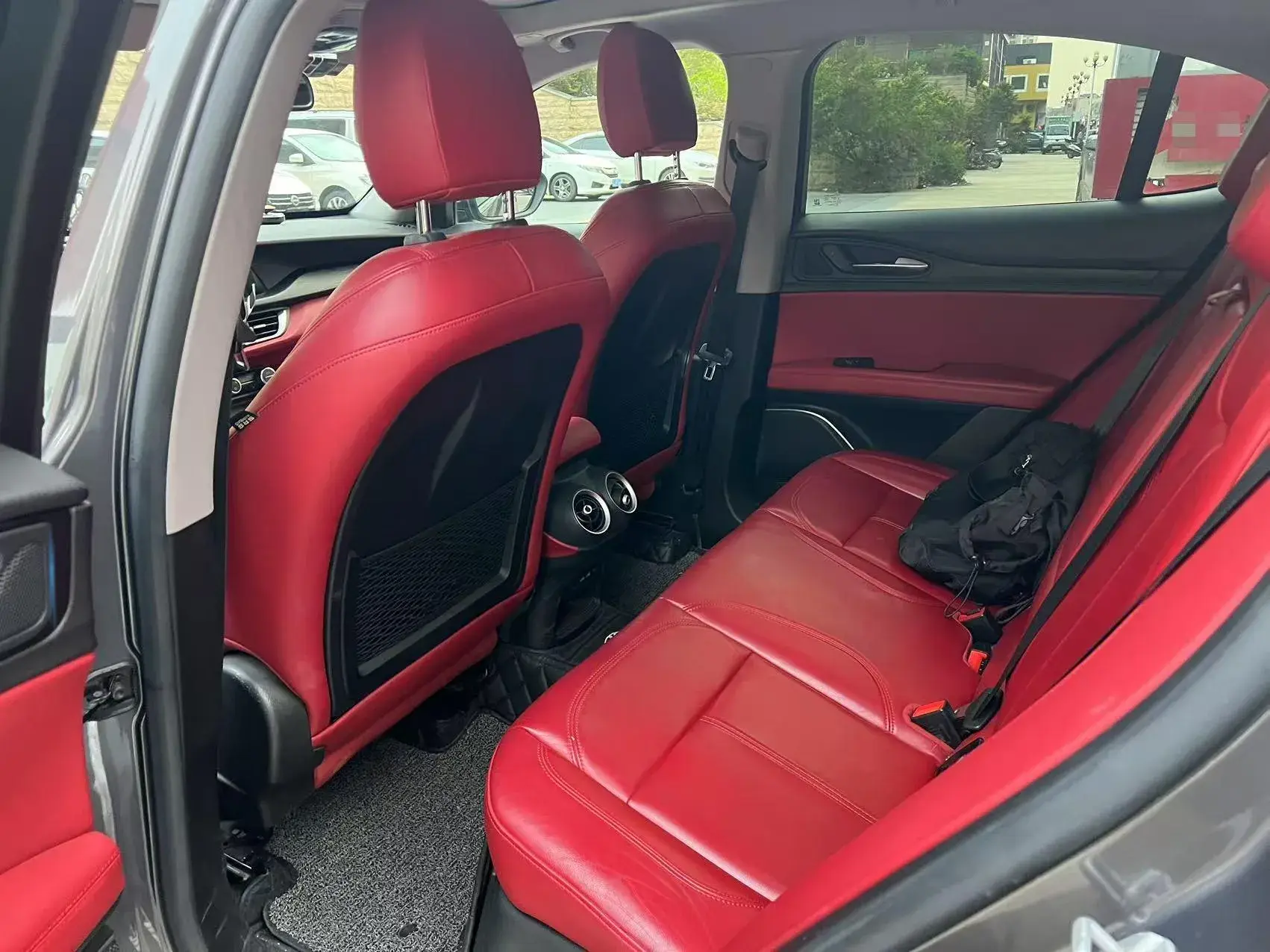 2017 ALFA ROMEO thumbnail 2