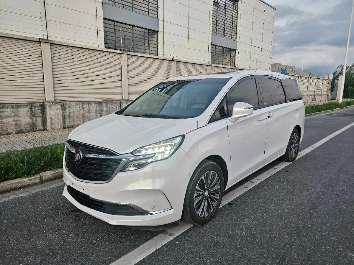 2022 Buick GL8 2.0T 237HP L4 9AT