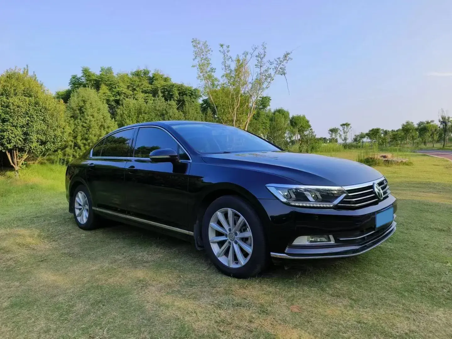 2020 VOLKSWAGEN MAGOTAN thumbnail 3