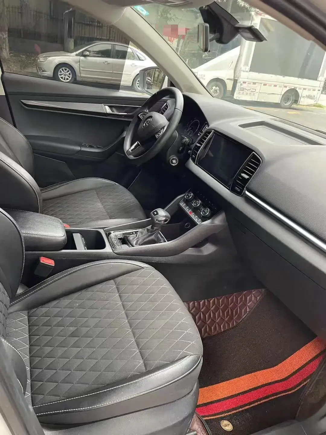 2018 SKODA KAROQ thumbnail 3