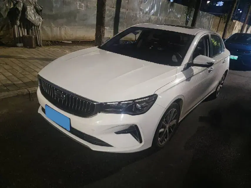 2022 Geely Emgrand L 1.4T 141HP L4 CVT