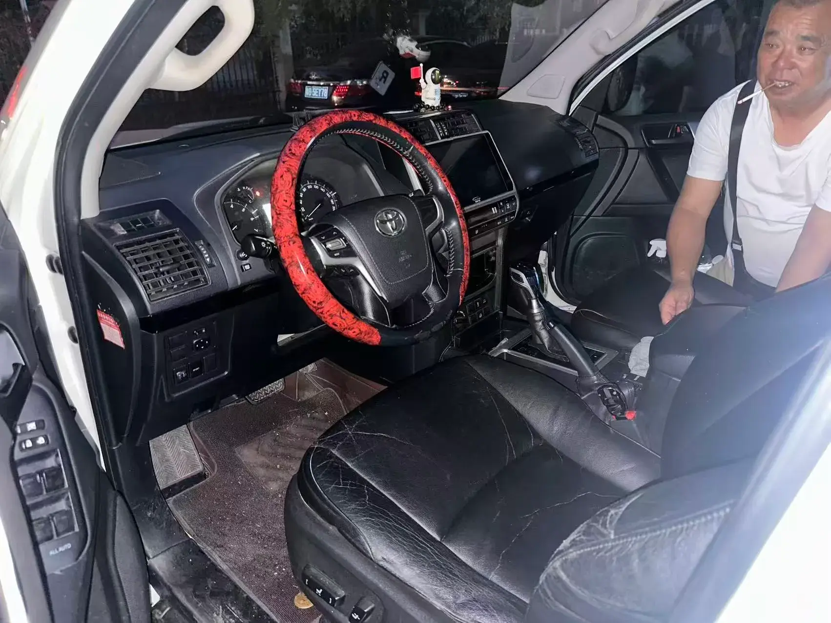 2018 TOYOTA LAND thumbnail 4