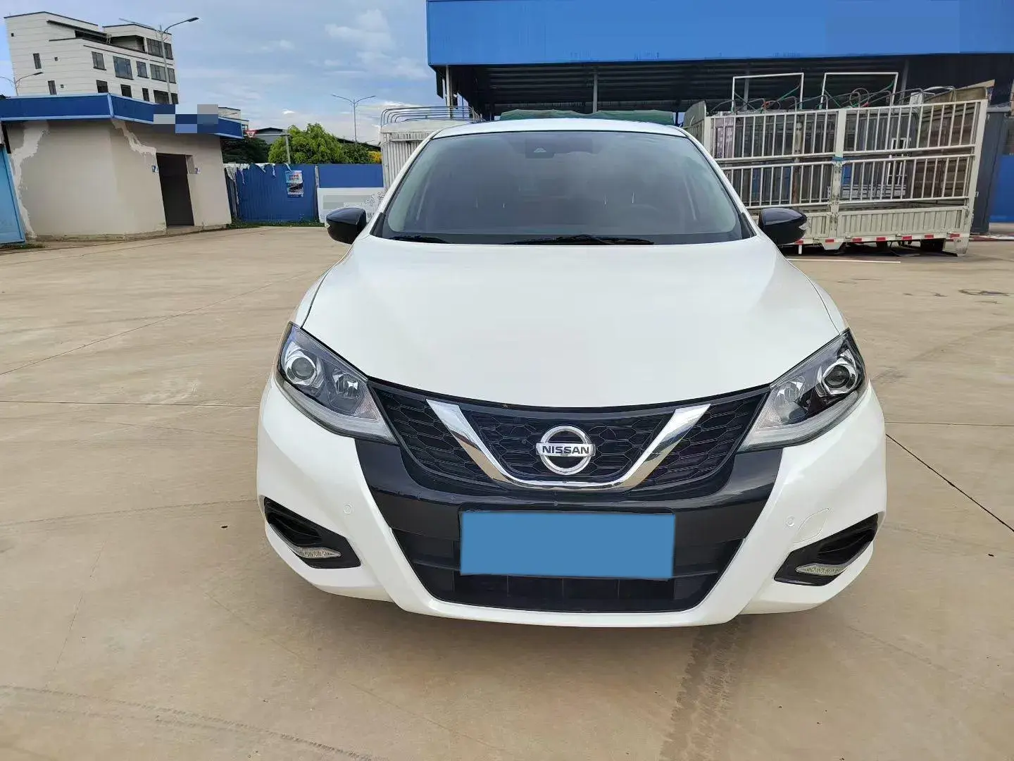 2021 NISSAN TIIDA thumbnail 2