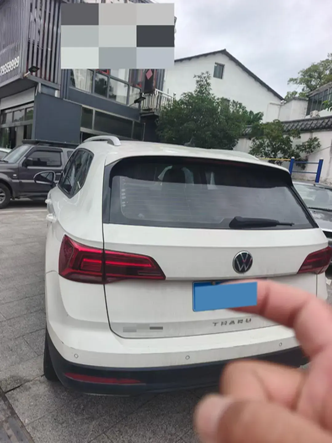 2021 VOLKSWAGEN THARU thumbnail 2