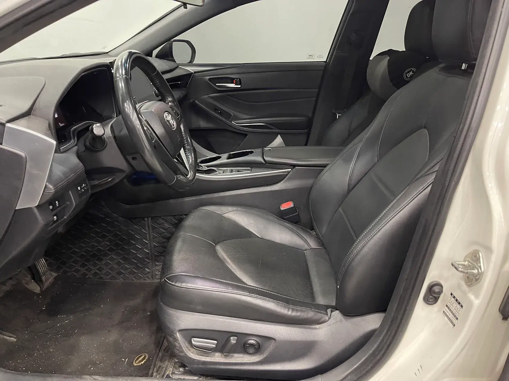 2019 TOYOTA AVALON thumbnail 4