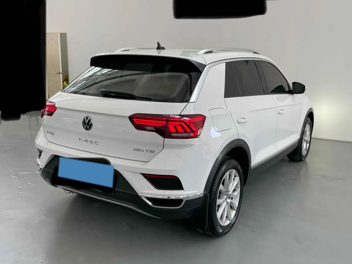 2022 VOLKSWAGEN T-ROC thumbnail 2