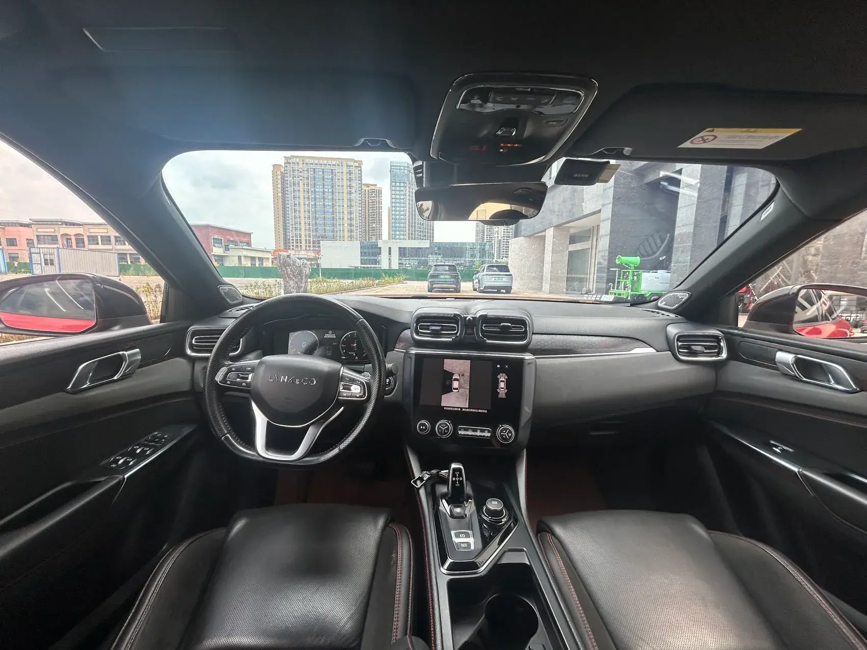 2019 LYNK&CO 03 thumbnail 4