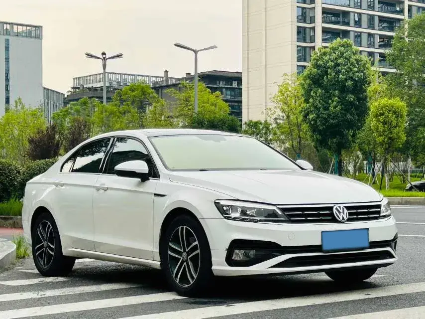 2019 VOLKSWAGEN LAMANDO thumbnail 3