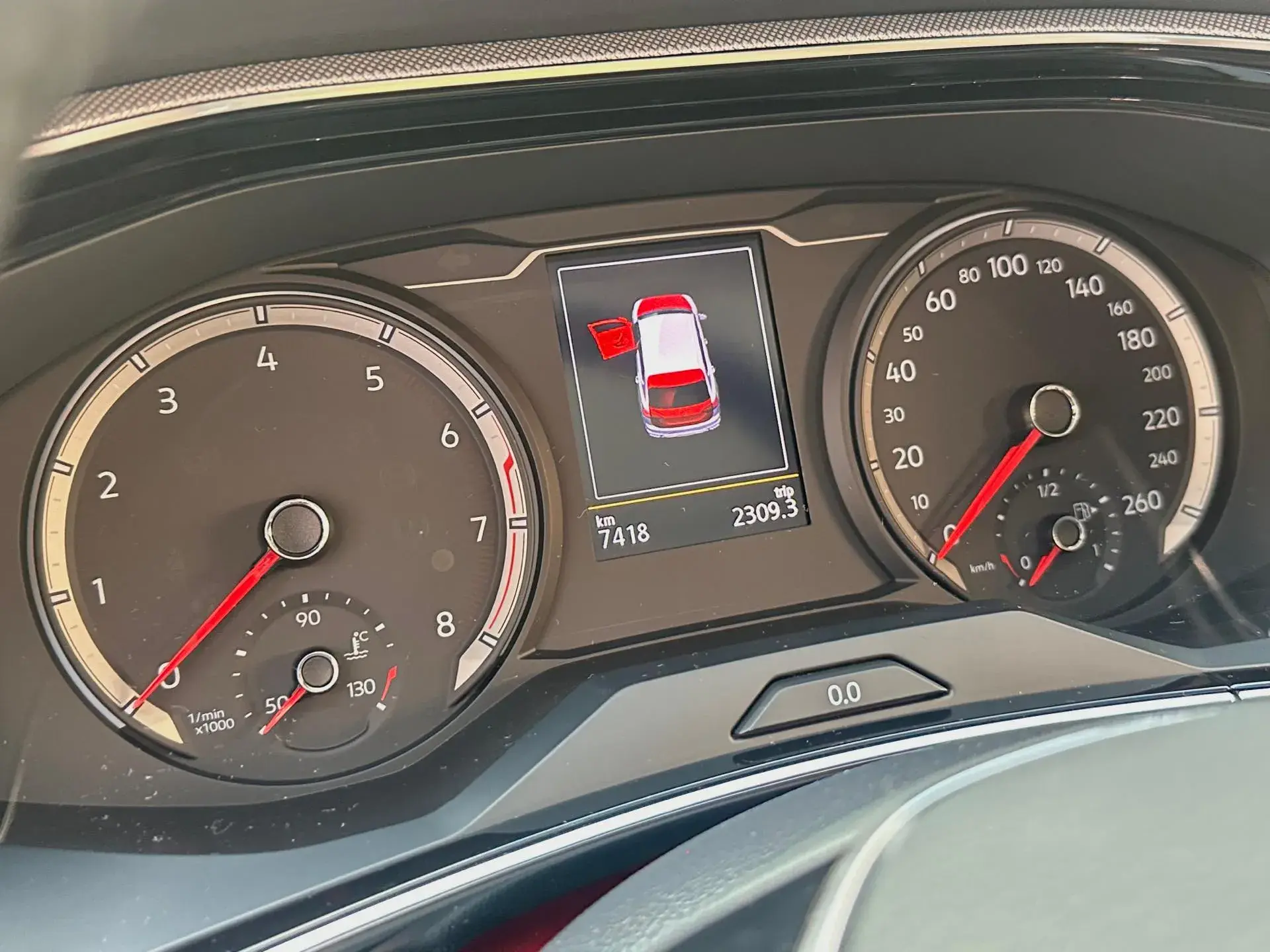 2020 VOLKSWAGEN TAYRON thumbnail 4