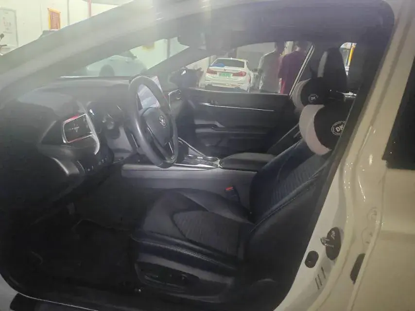 2023 TOYOTA CAMRY thumbnail 2